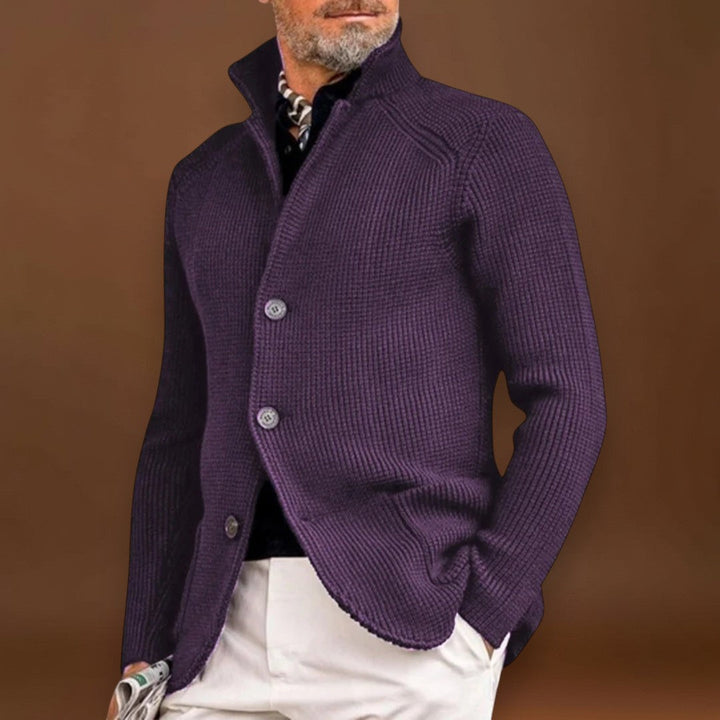 Nagyó - Klasszikus Gombos Kötött Kardigán