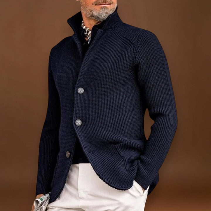 Nagyó - Klasszikus Gombos Kötött Kardigán