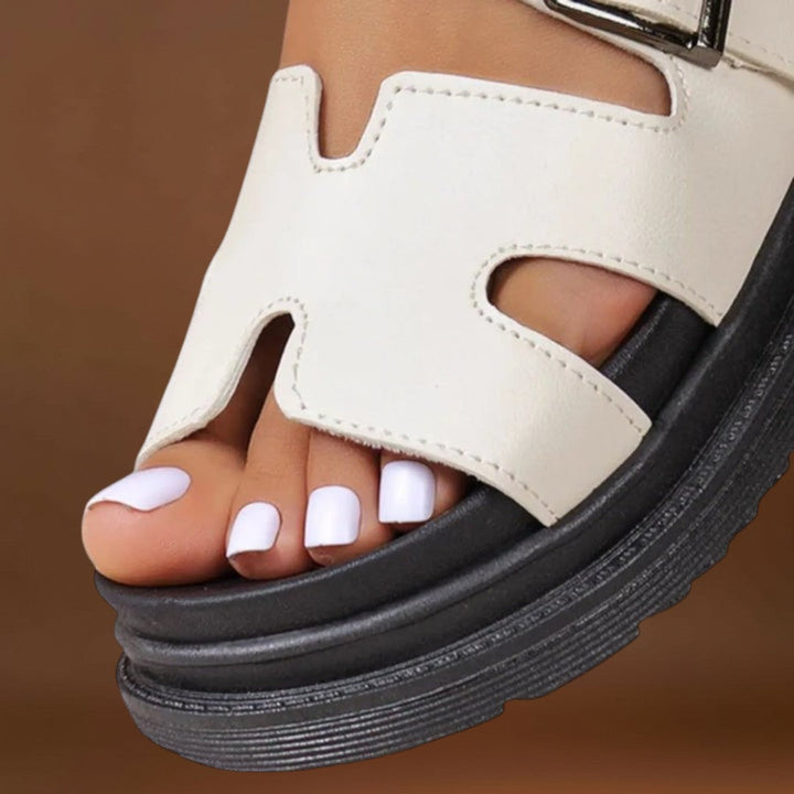 Karina-Réka - Ortopéd szandál H kialakítással