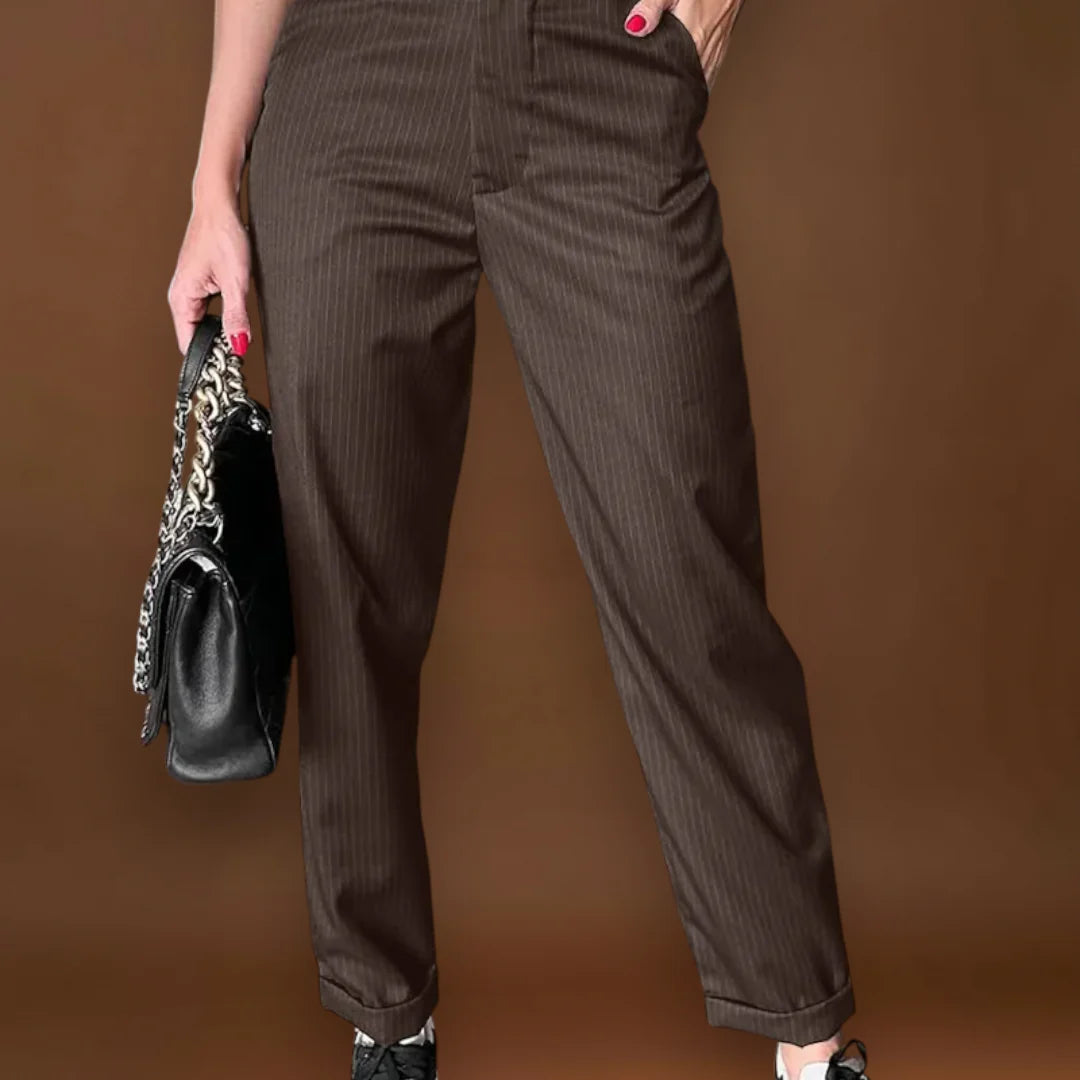 Eszmeralda - ELEGÁNS, ALAKFORMÁLÓ NADRÁG CSÍKOKKAL