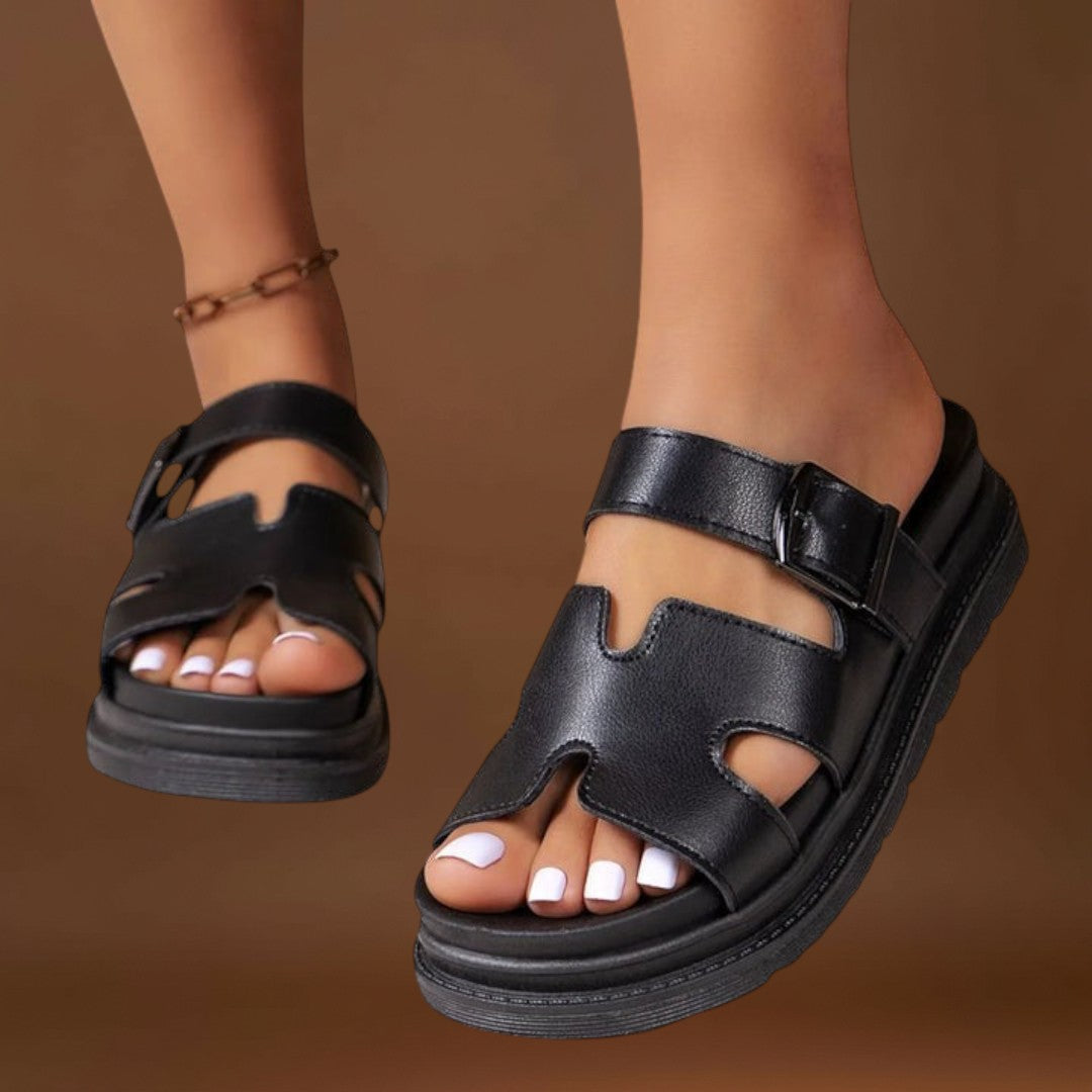 Bána - Ortopéd szandál H dizájnnal