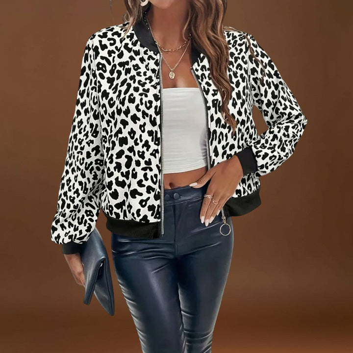 Lorina - Elegáns Leopárd Mintás Kabát