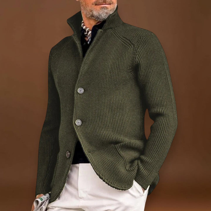 Nagyó - Klasszikus Gombos Kötött Kardigán