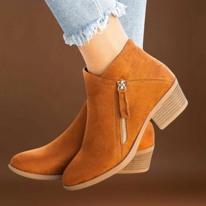 Frója - Széles sarkú velúr csizma