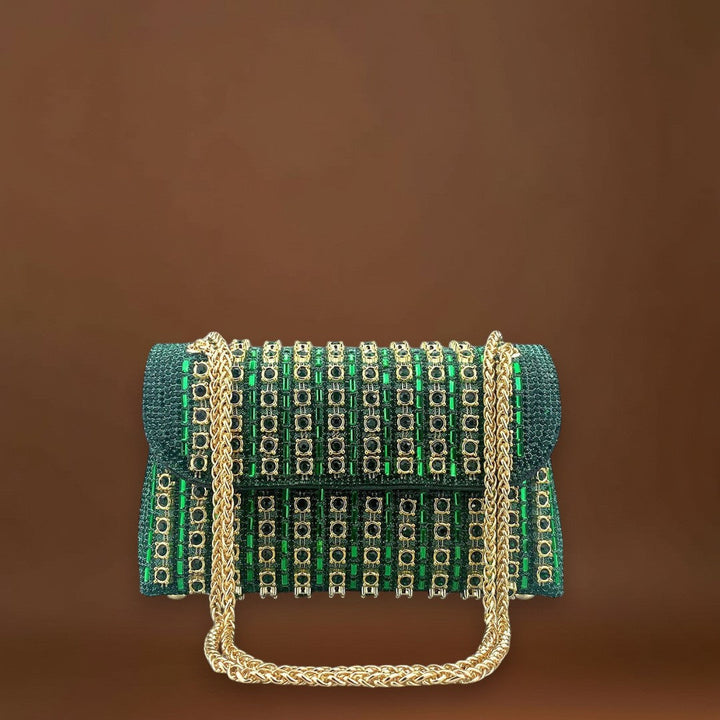 Bertina - Elegáns válltáska lánccal és színes gyémántokkal