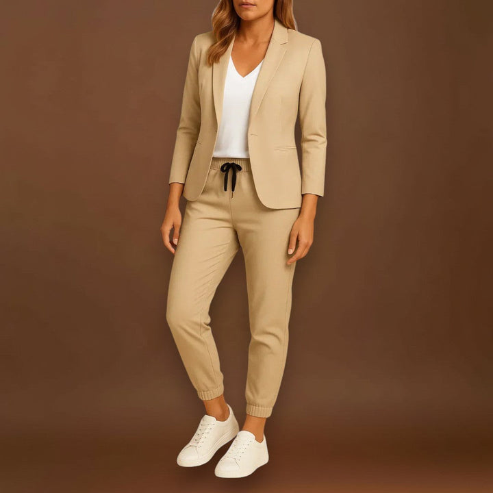 Nara - Elegáns Öltöny Kabáttal és Nadrággal