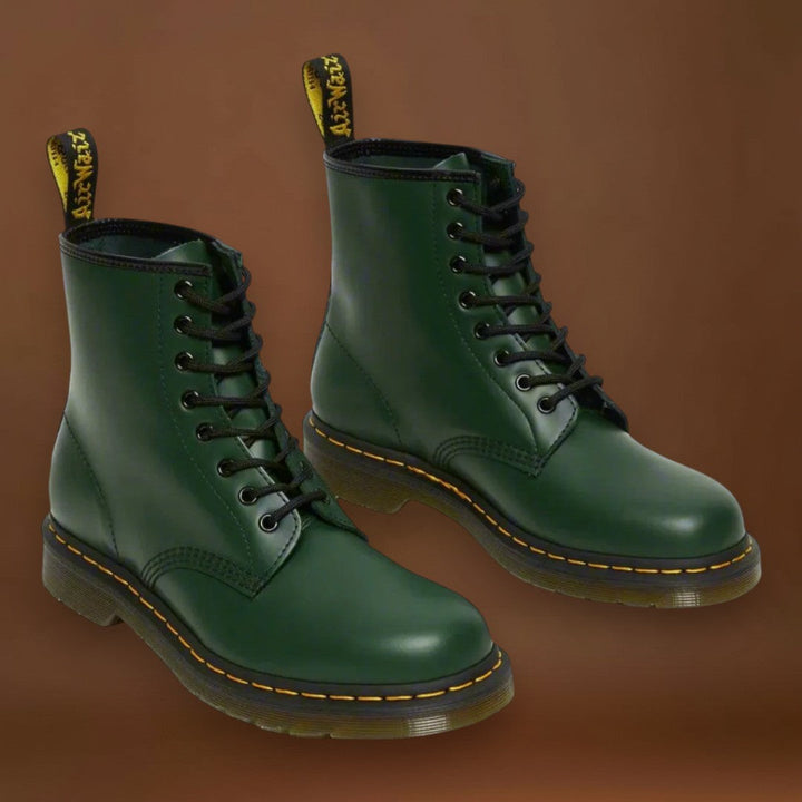 Dórián - Elegáns és klasszikus csizmák fűzőkkel