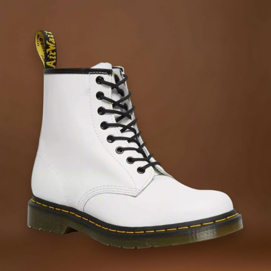 Gyelván - Elegáns és klasszikus cipők fűzőkkel