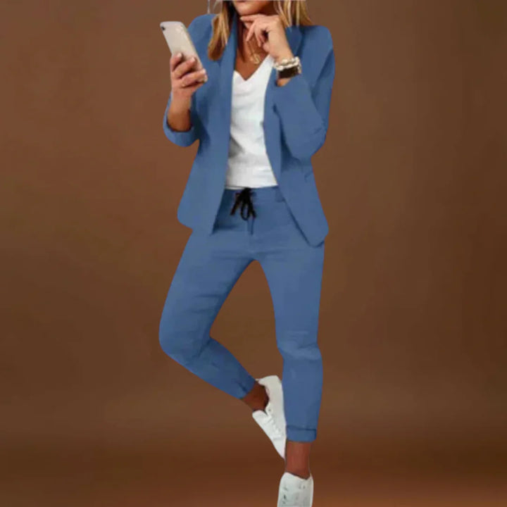 Izlína - Elegáns és kényelmes blézer.