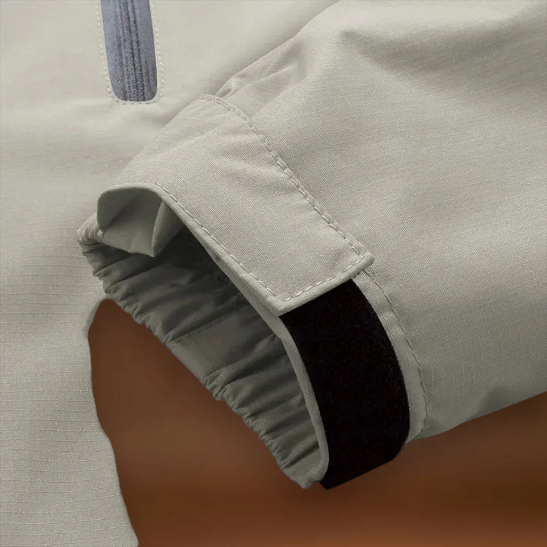 Bercel - Rögzített kapucni és állítható alsó rész