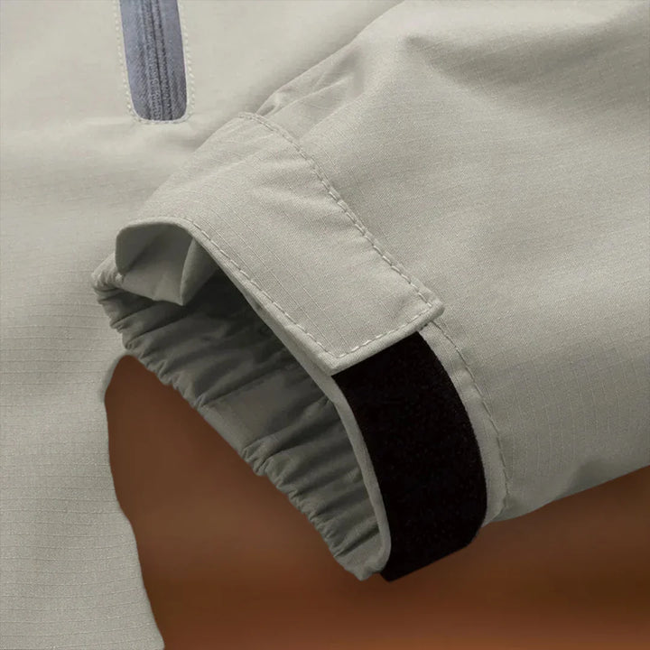 Bercel - Rögzített kapucni és állítható alsó rész