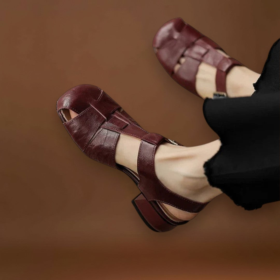 Hógolyó - Elegáns bőr szandálok