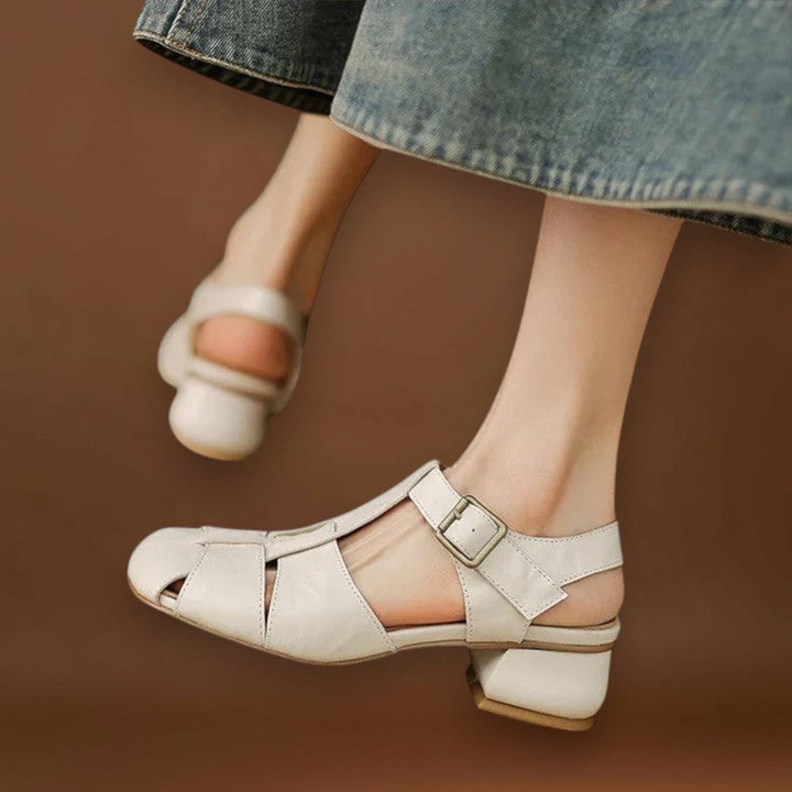 Hógolyó - Elegáns bőr szandálok