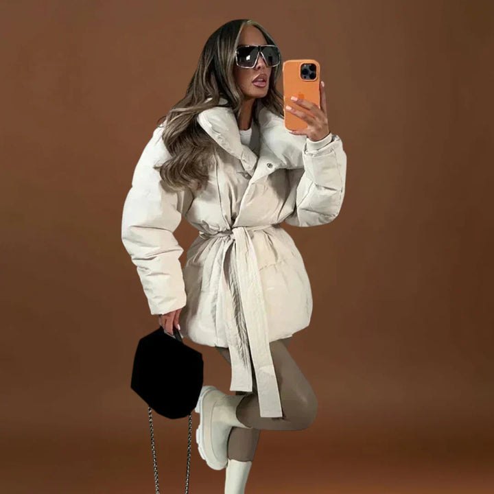 Indira - Övvel ellátott steppelt kabát