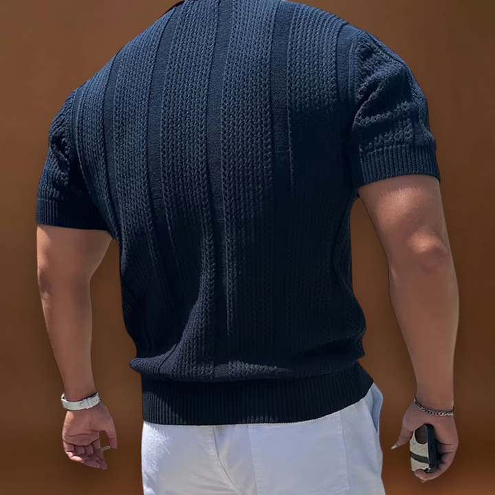 Brúnó – Nyitott Gallérral és Légáteresztő Anyaggal