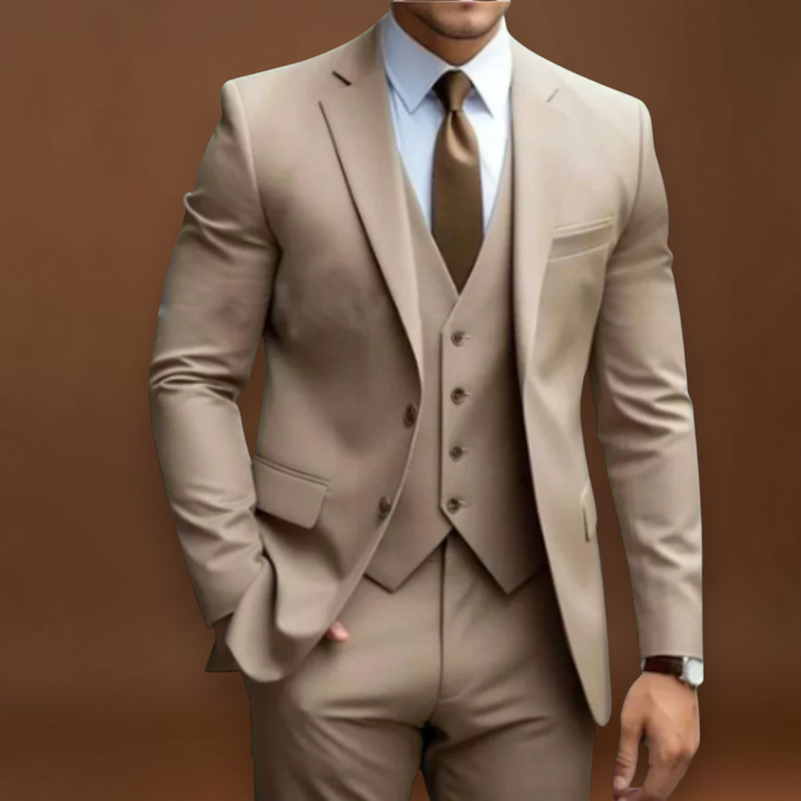 Álpert - Strukturált Hátú, Puha Vállú Öltöny Réteges Kivitelben