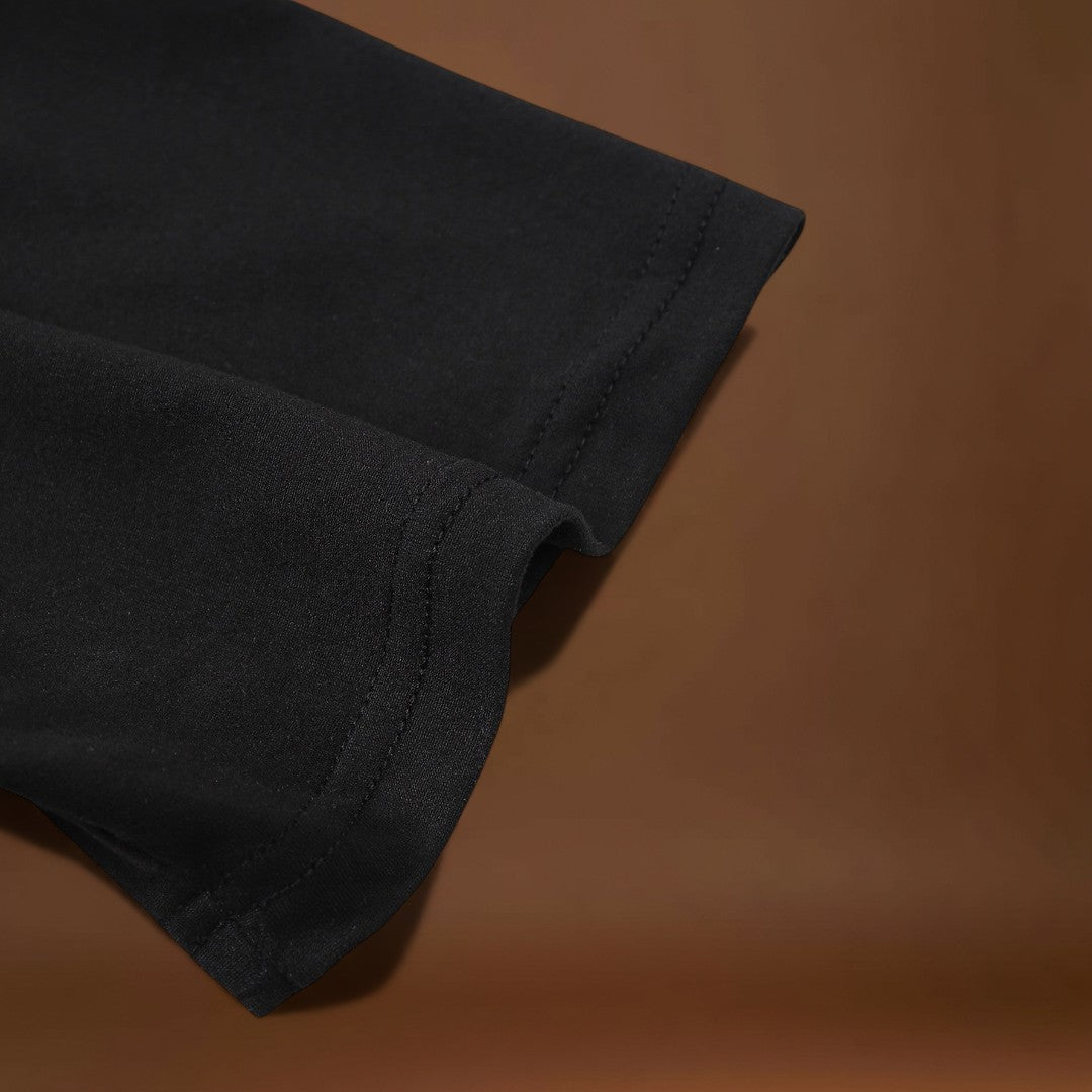 Gerzson – Normál Vágás Poliészter Keverékből és Puha Nyakkivágással