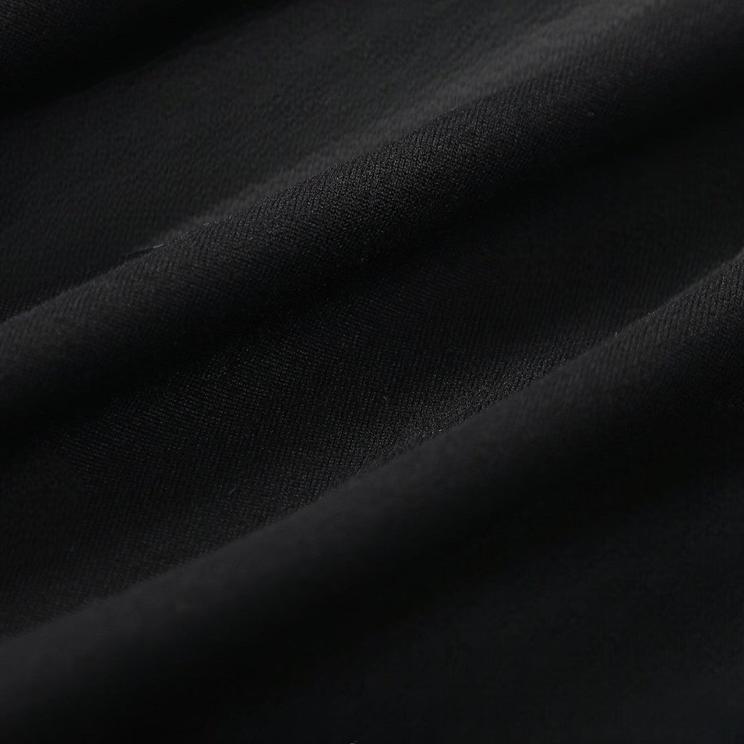 Gerzson – Normál Vágás Poliészter Keverékből és Puha Nyakkivágással