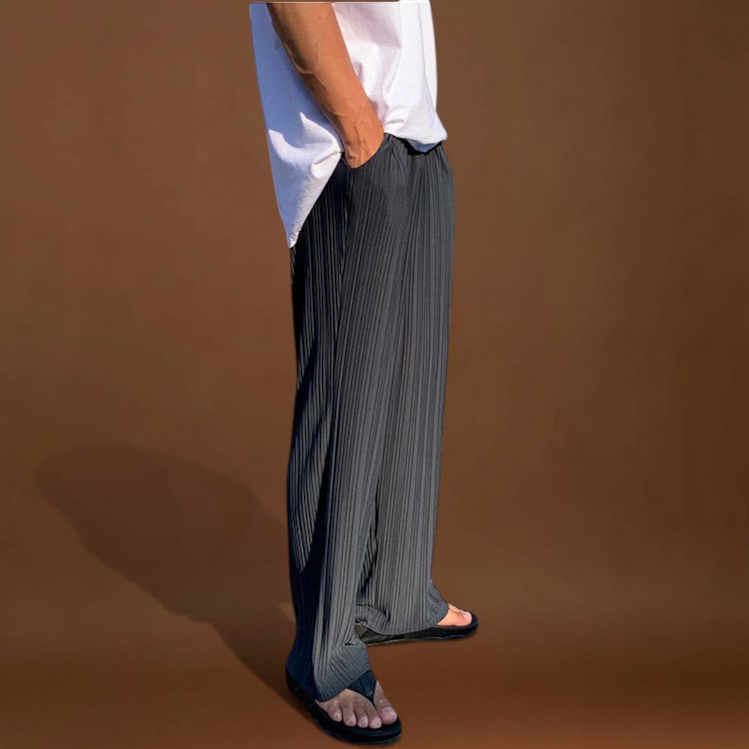 Barót - Plisszírozott Elülső Rész és Lazább Kivágás a Könnyű Mozgásért