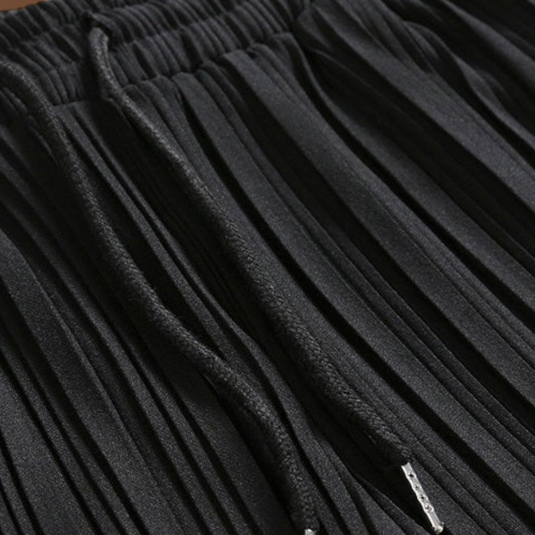 Barót - Plisszírozott Elülső Rész és Lazább Kivágás a Könnyű Mozgásért