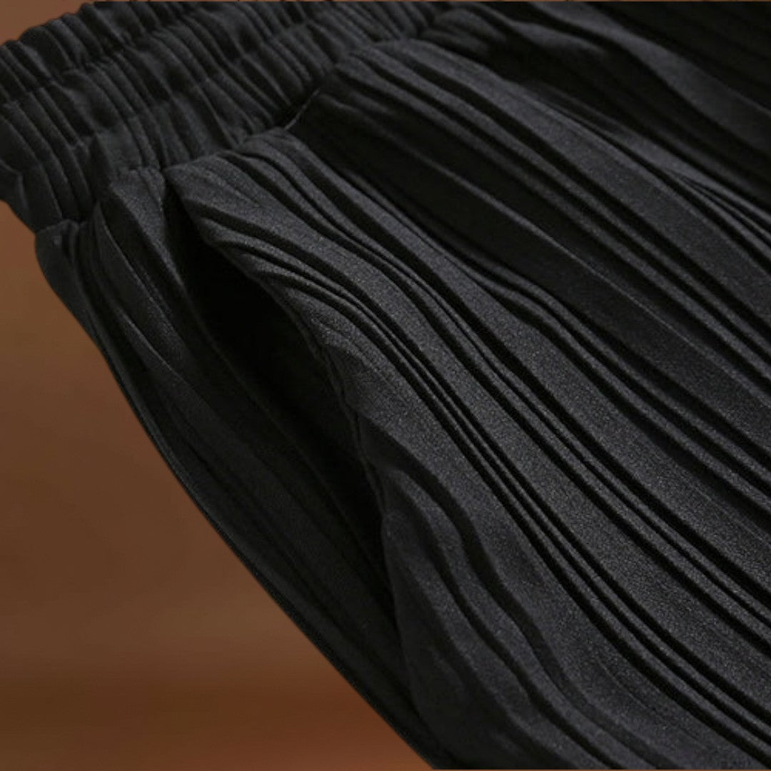 Barót - Plisszírozott Elülső Rész és Lazább Kivágás a Könnyű Mozgásért