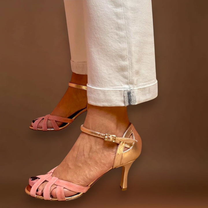 Fédina – Elegancia és Kényelem Magassarkú