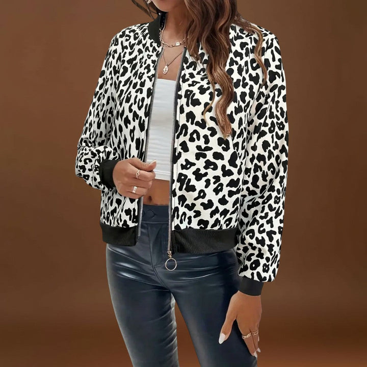 Lorina - Elegáns Leopárd Mintás Kabát