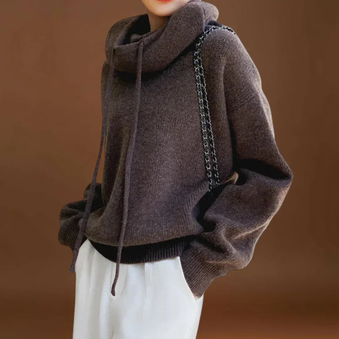 Dzsenifer  - Kényelmes Kapucnis Pulóver