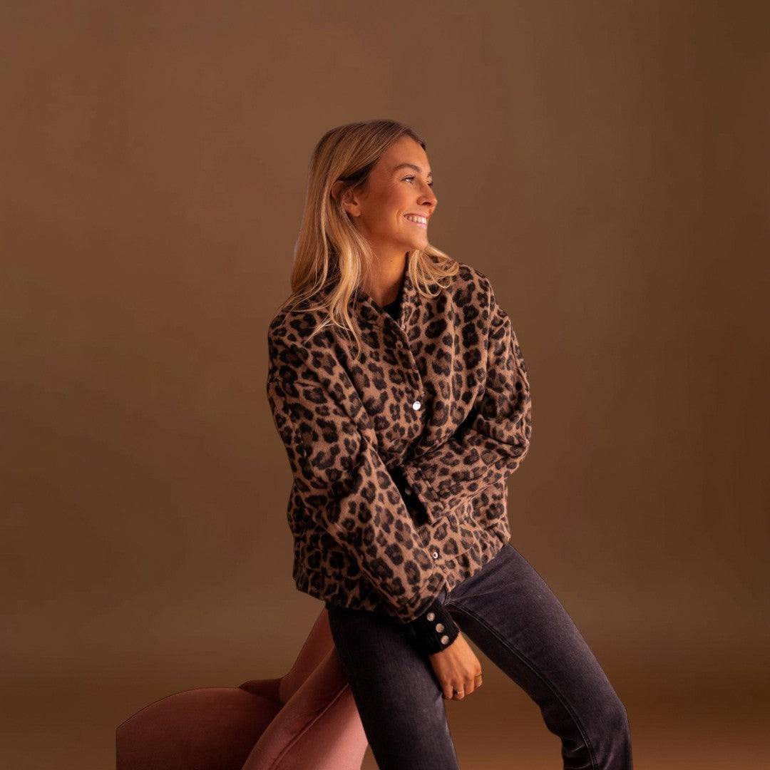 Lucilla - Modern kabát leopárdmintával