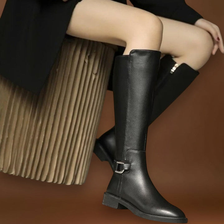 Dzsesszzi – Női csizmák térdig érő