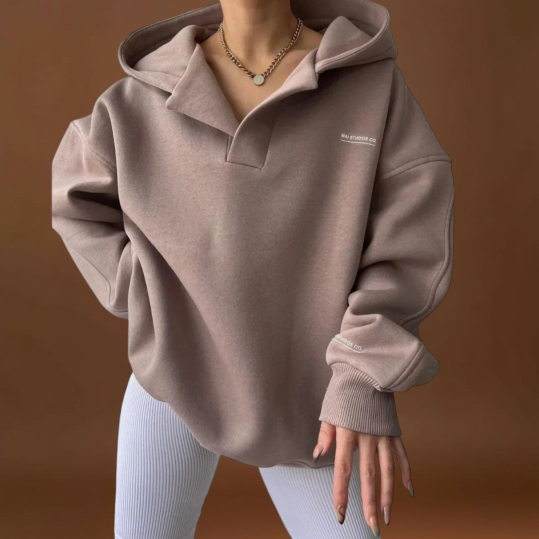 Bettina - Elegáns kapucnis pulóver