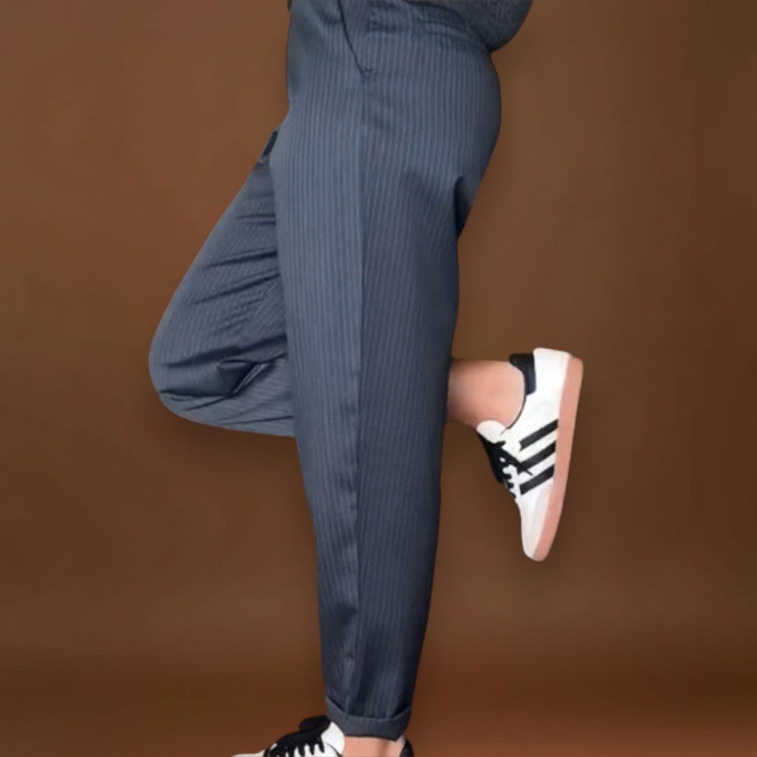 Eszmeralda - ELEGÁNS, ALAKFORMÁLÓ NADRÁG CSÍKOKKAL